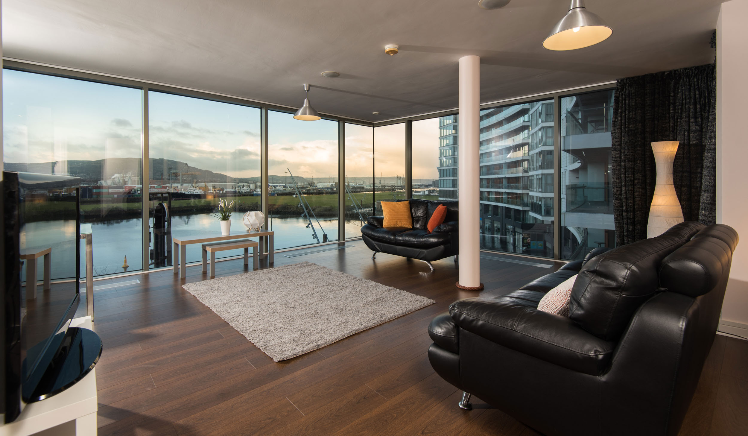 Marina View - Belfast Self Catering1.jpg