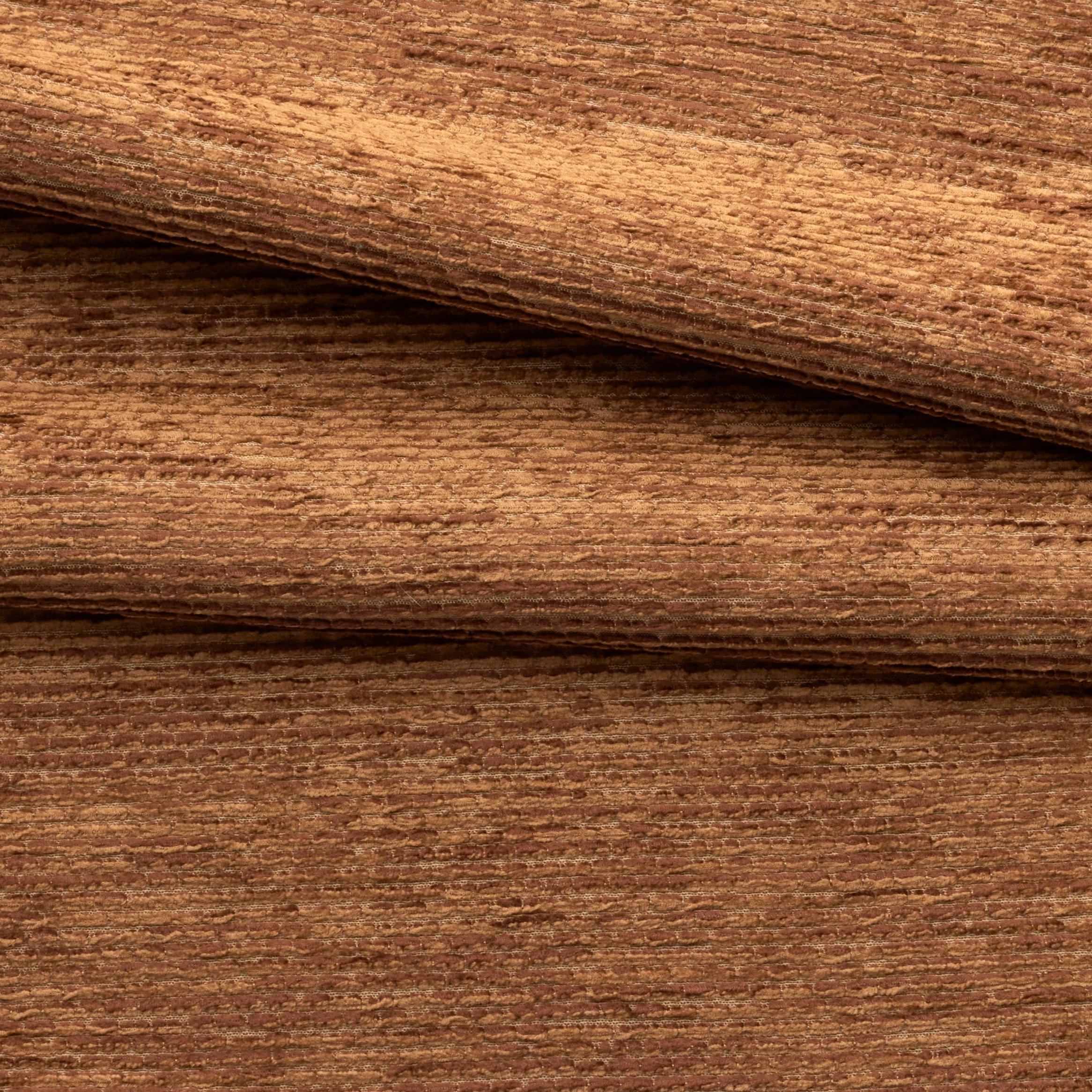 Savel_Down_The_Stretch_Detail_Chestnut_1_50.jpg