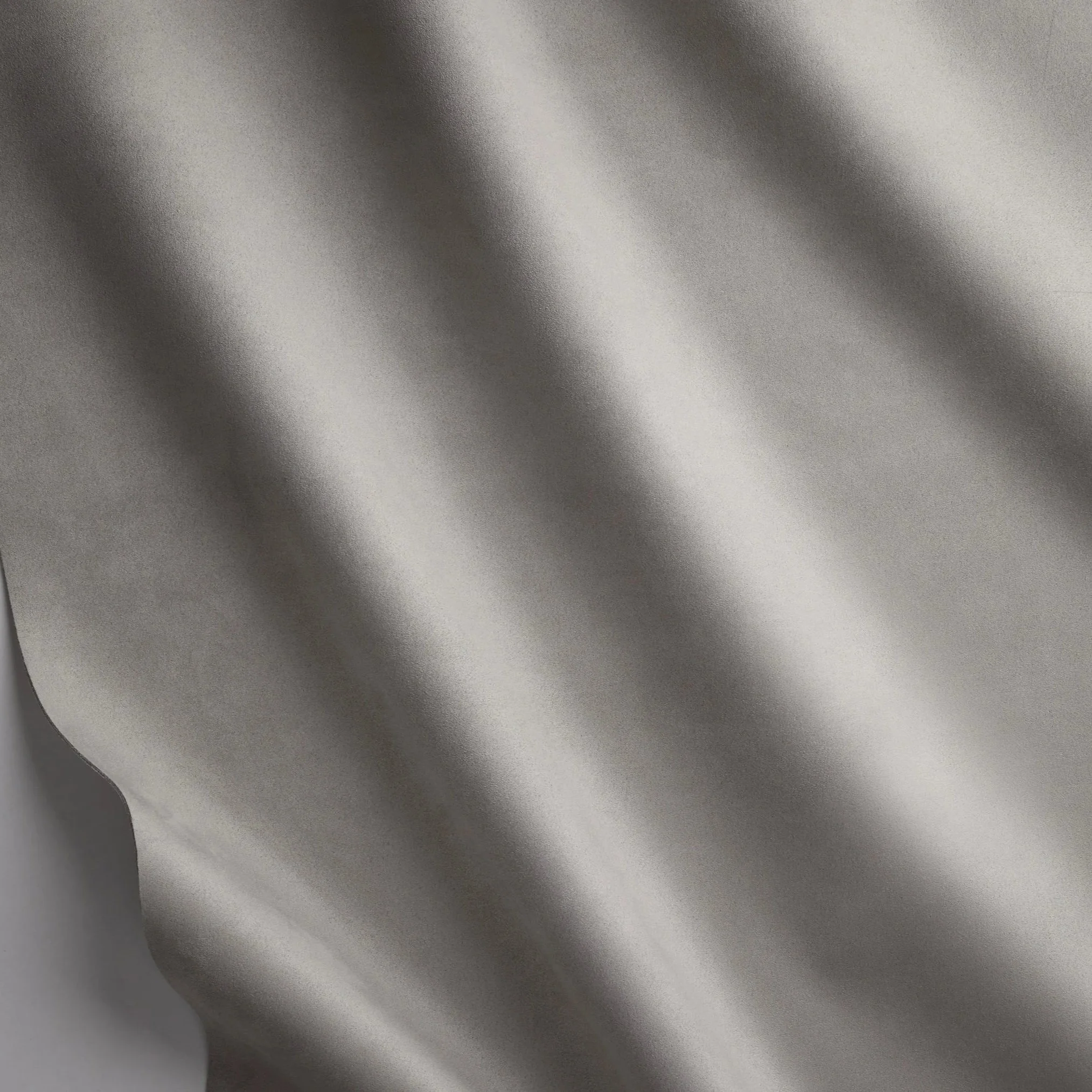 Savel_Vincenza_Dove+Grey_Detail+Shot.jpg