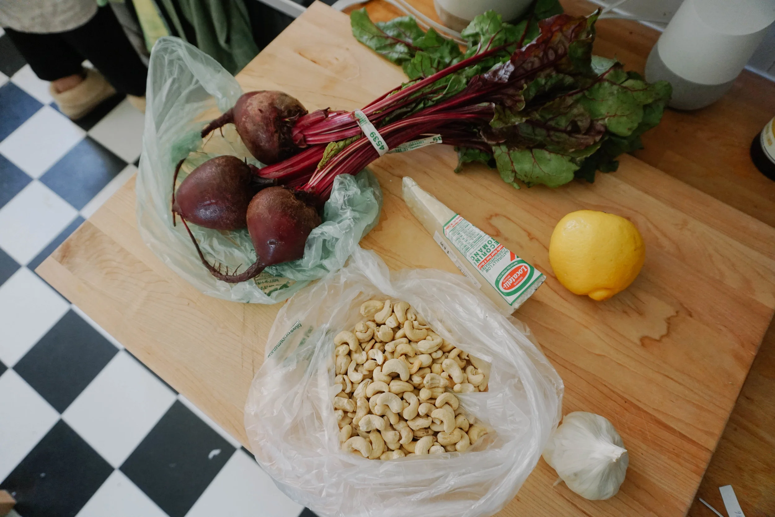 beetbalsamiccashewspread2.jpg