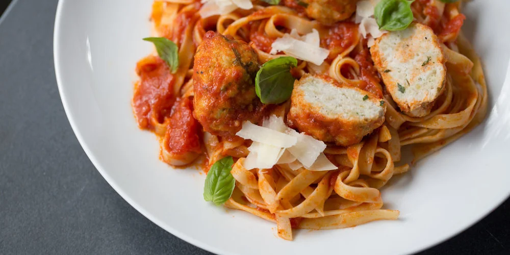 Weeknight Spaghetti and Turkey Meatballs 