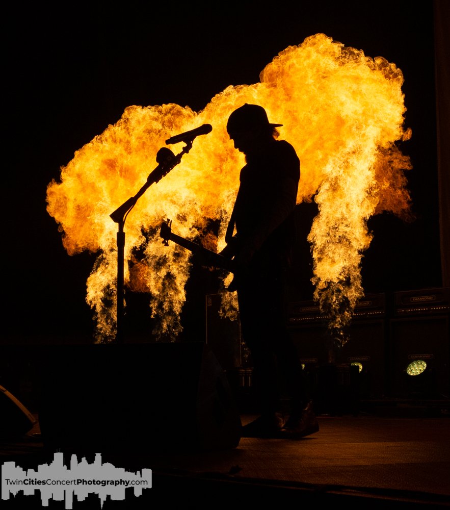 Godsmack-10.jpg