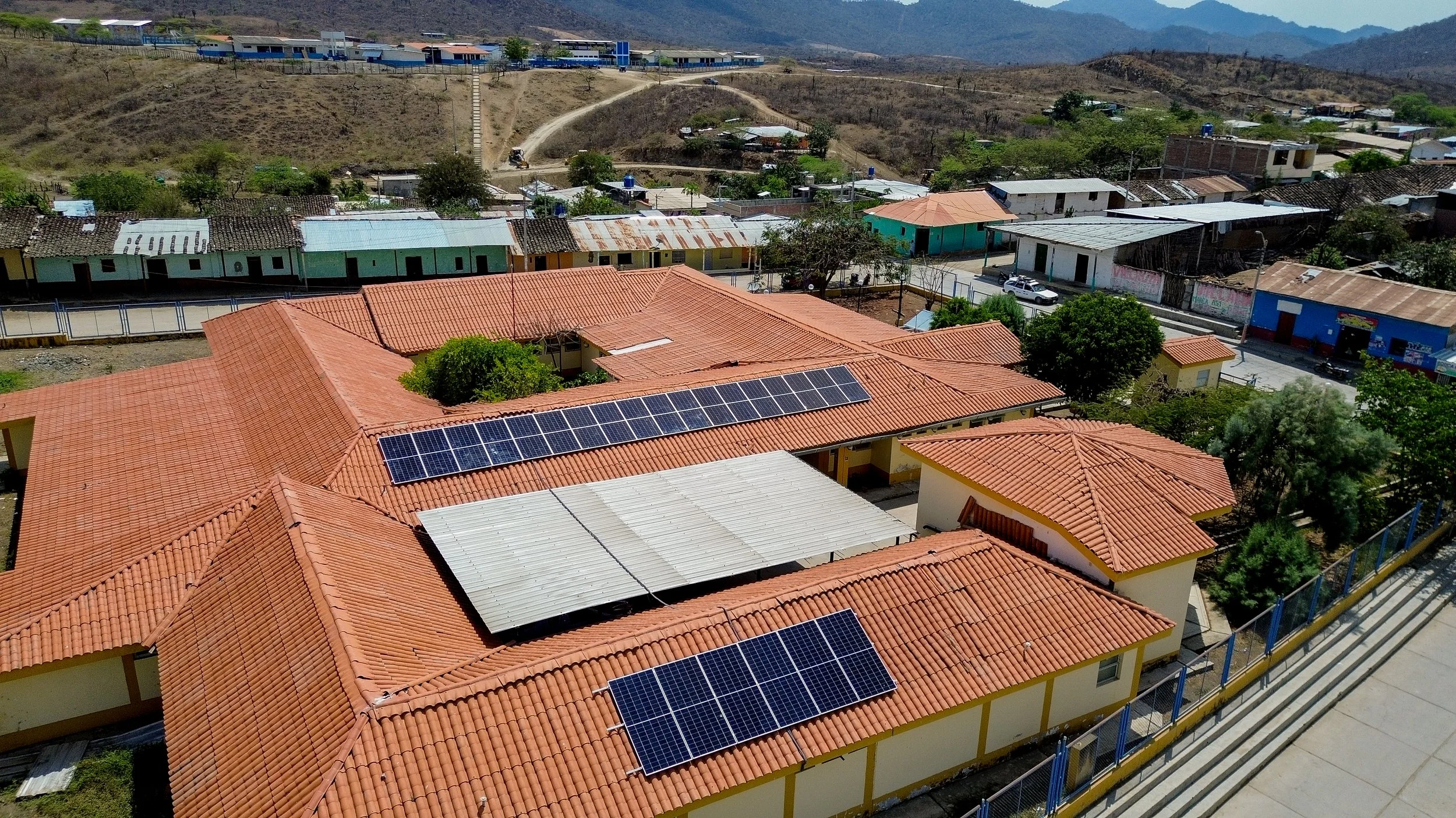 Con energía renovable la atención médica no se detiene