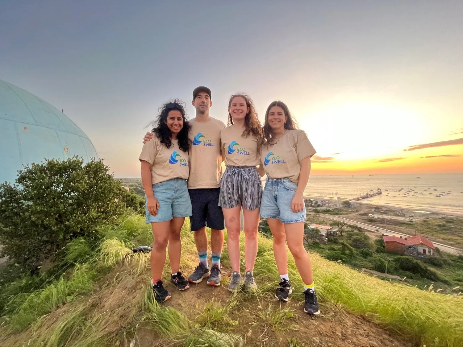 group pic sunset.JPG
