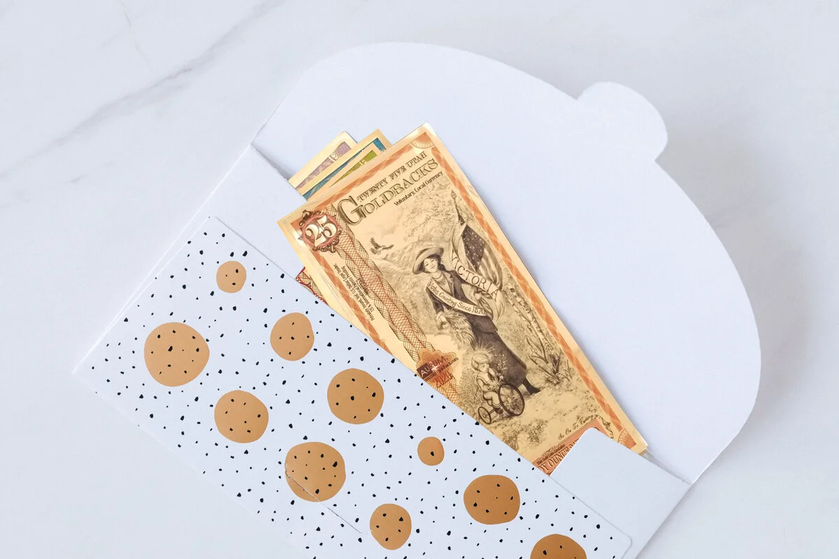 It can be difficult to find the right gift for someone. Goldbacks do extremely well as gifts in birthday or Christmas cards since they are so novel.