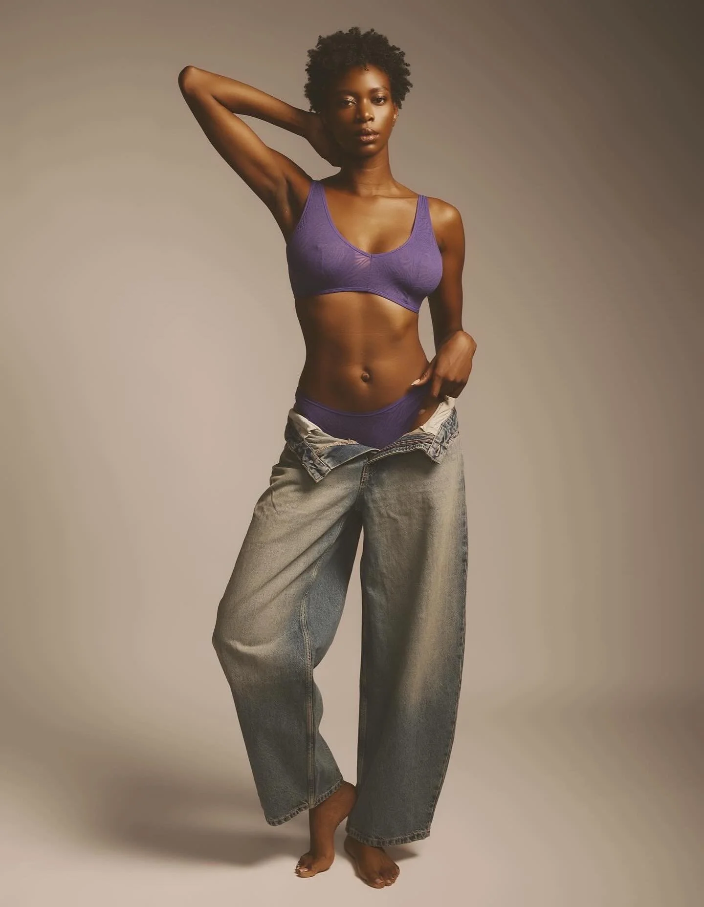 💜
.
Shot by @jdthecombo
Hair by @themonacut
Makeup by @touchthisskin
Styled by me
.
#EditorialMood #ModelOffDuty @yitty #yittyambassador #fun