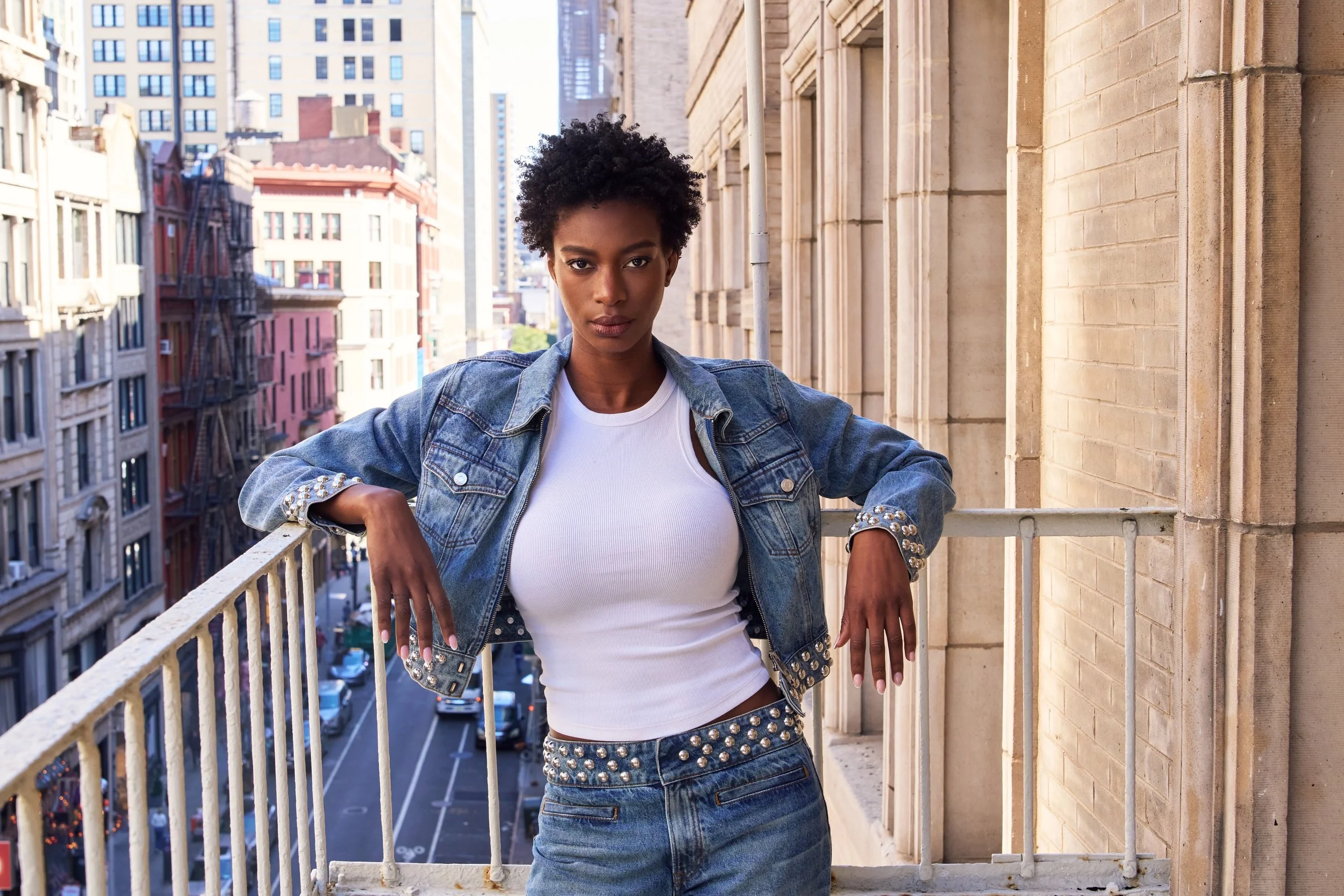  Photo By  Troy Hallahan  