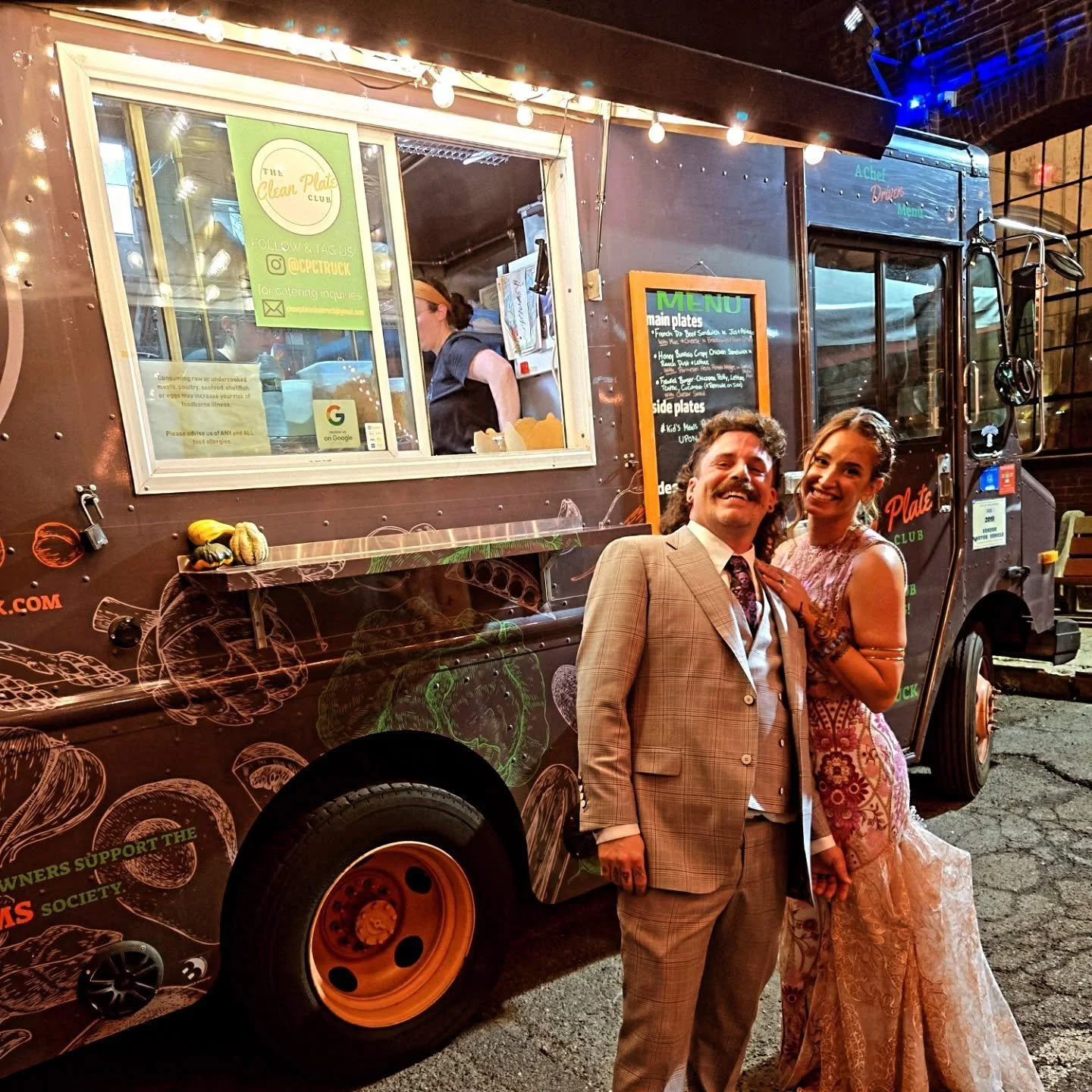Still thinking about last night's wedding 🧡