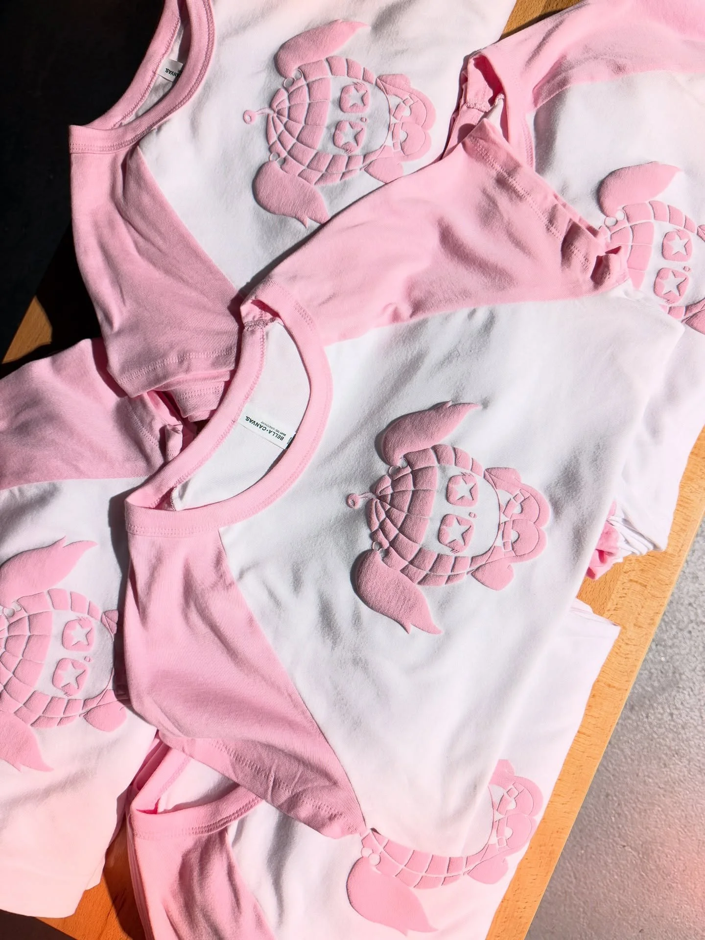 june from Jill&rsquo;s point of view

#screenprinting #embroidery #screenprint #printshop #salem #boston #luckyhousemfg #lhmfg