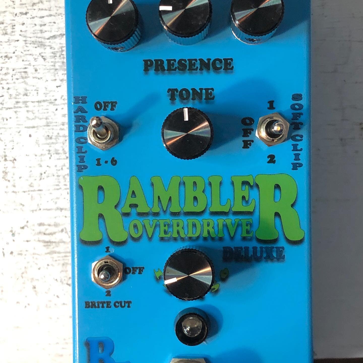 The Rambler Overdrive Deluxe is a BB style circuit with a library of clipping options to tailor your tone.  Hand-built in Nashville,TN!