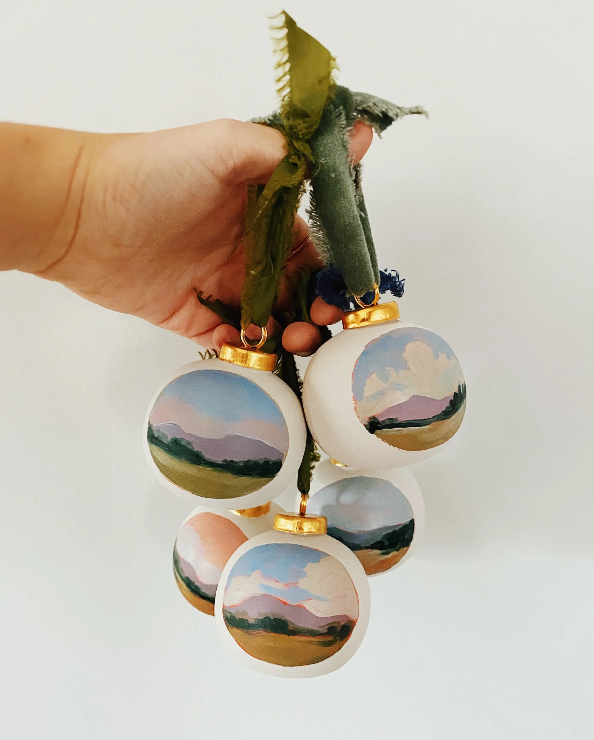 DE37E840-7FDB-4277-8D71-6C4DE3E3A7D3