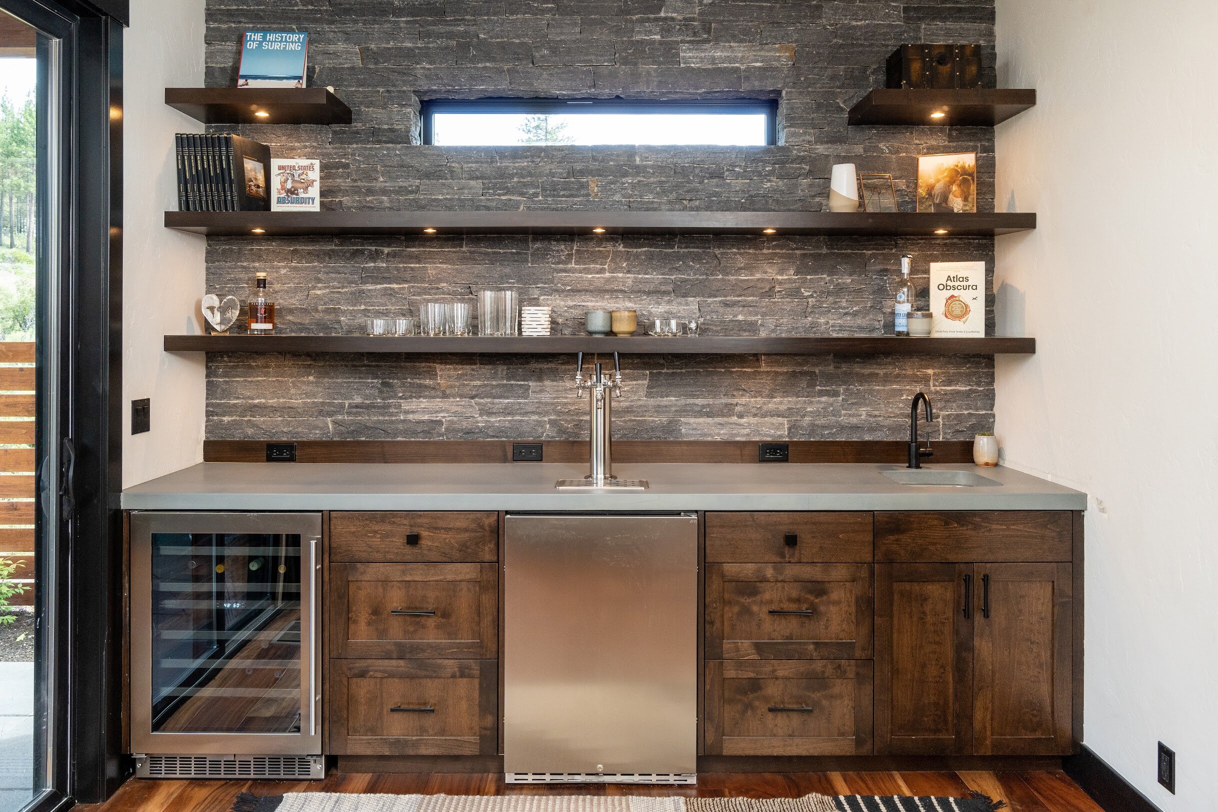 Custom concrete bartop
