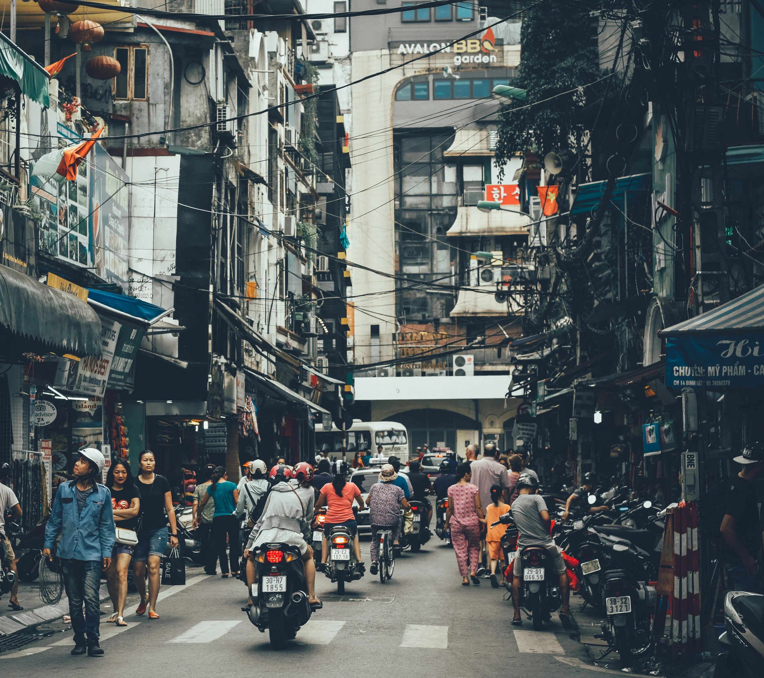 How to Ride a Motorbike in Vietnam - and SURVIVE