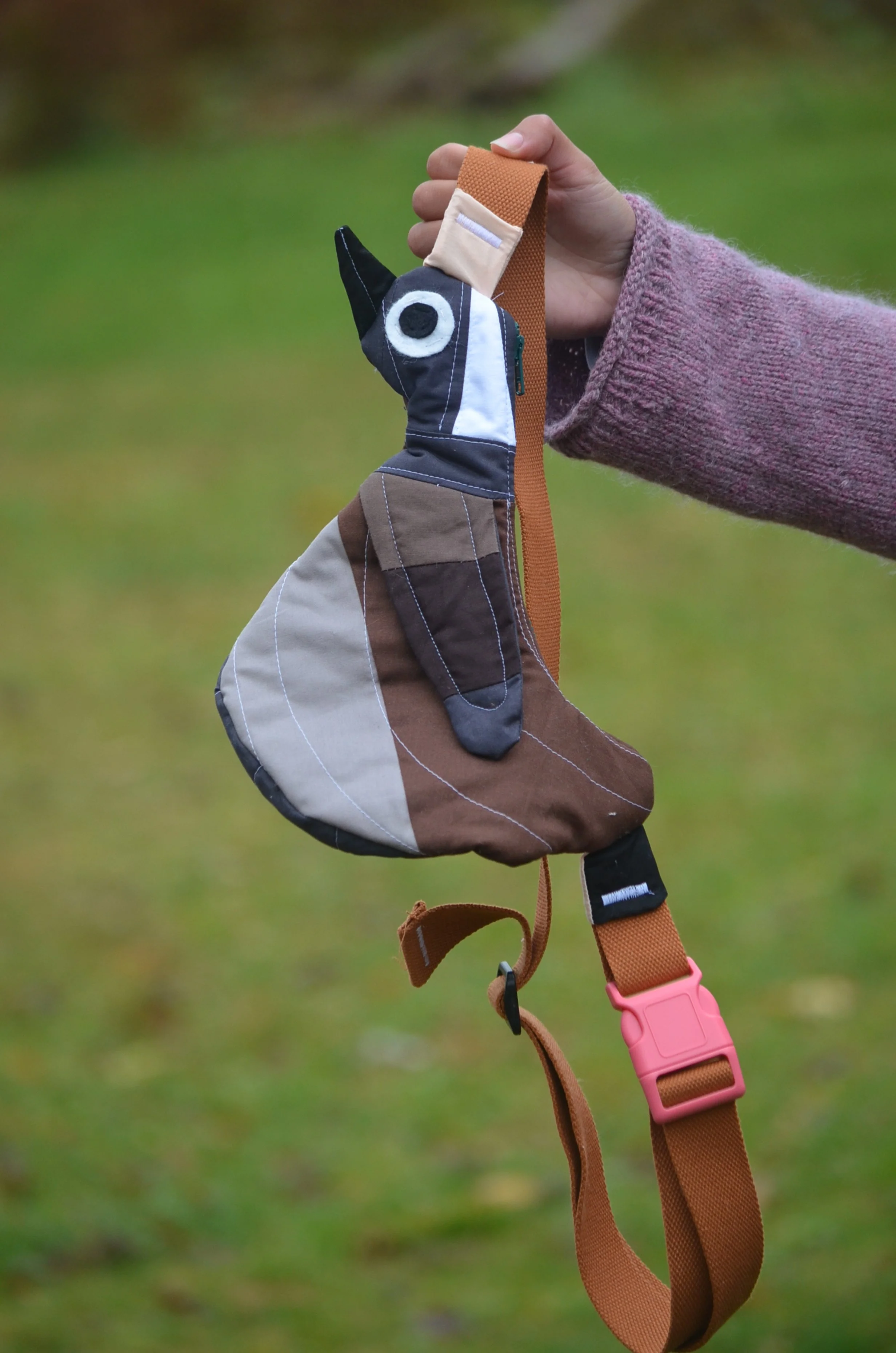 Fly Away Crossbody - Bird, Chicken, Duck Bag PDF Sewing Pattern - Mad ...