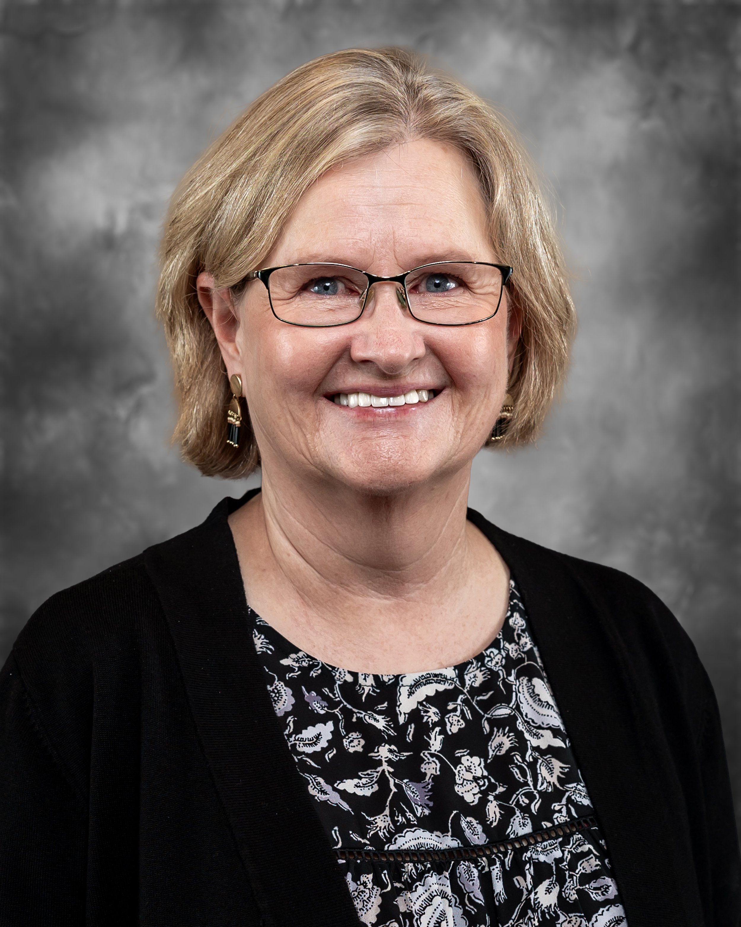 Connie Lee | Intermediate Teacher
