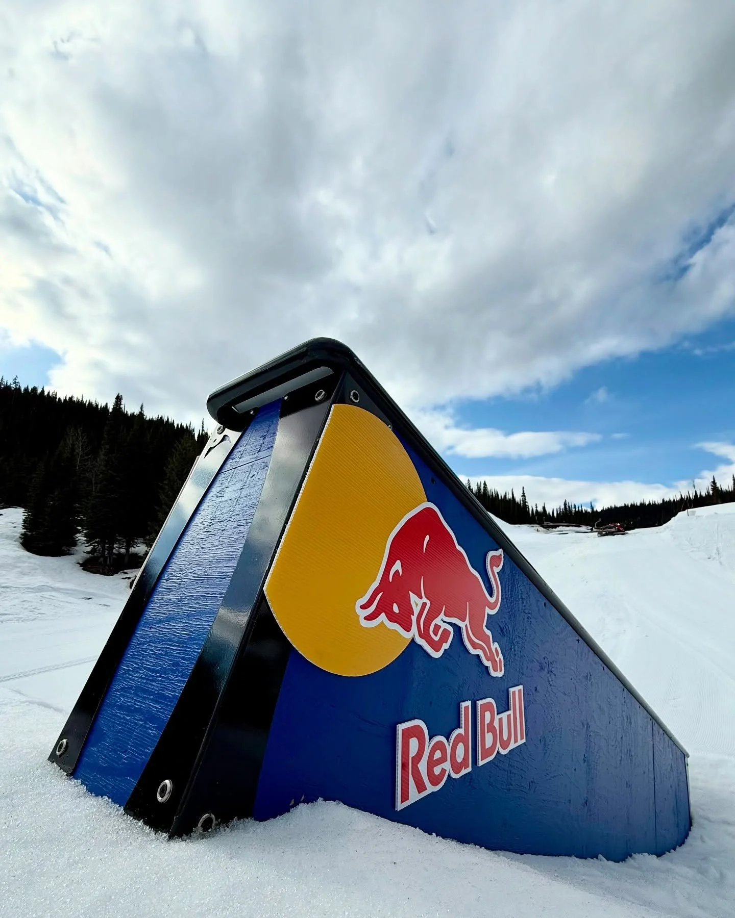 Just wrapped up another fun one with the @redbullcanada crew! Dropping this fall 🤘