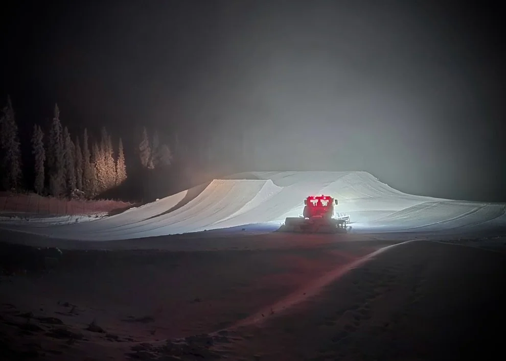 Solid night getting the Big Air dialled in at @mountsima.