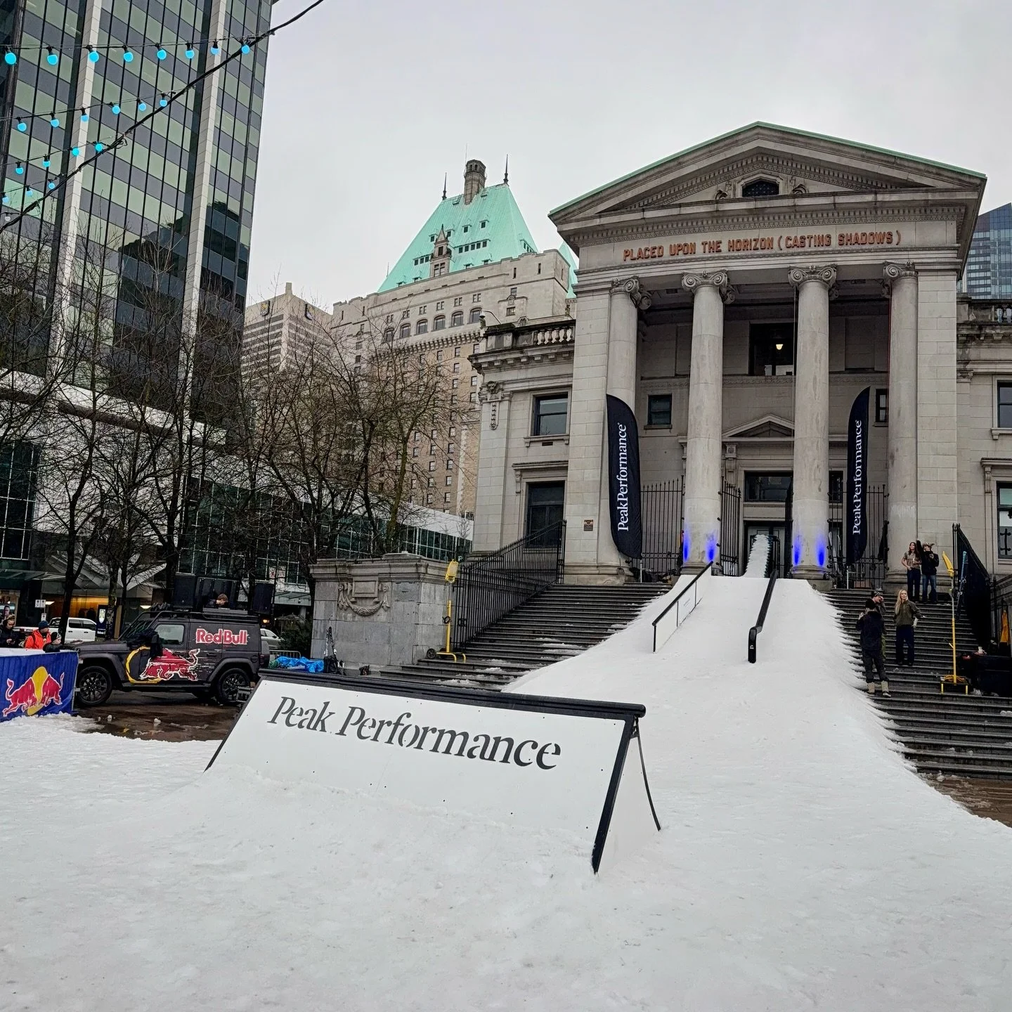 The Vancouver Drop In is a go! Thank you @peakperformancenam for bringing us downtown to help set this one up. 
#ASPrails @peakperformance