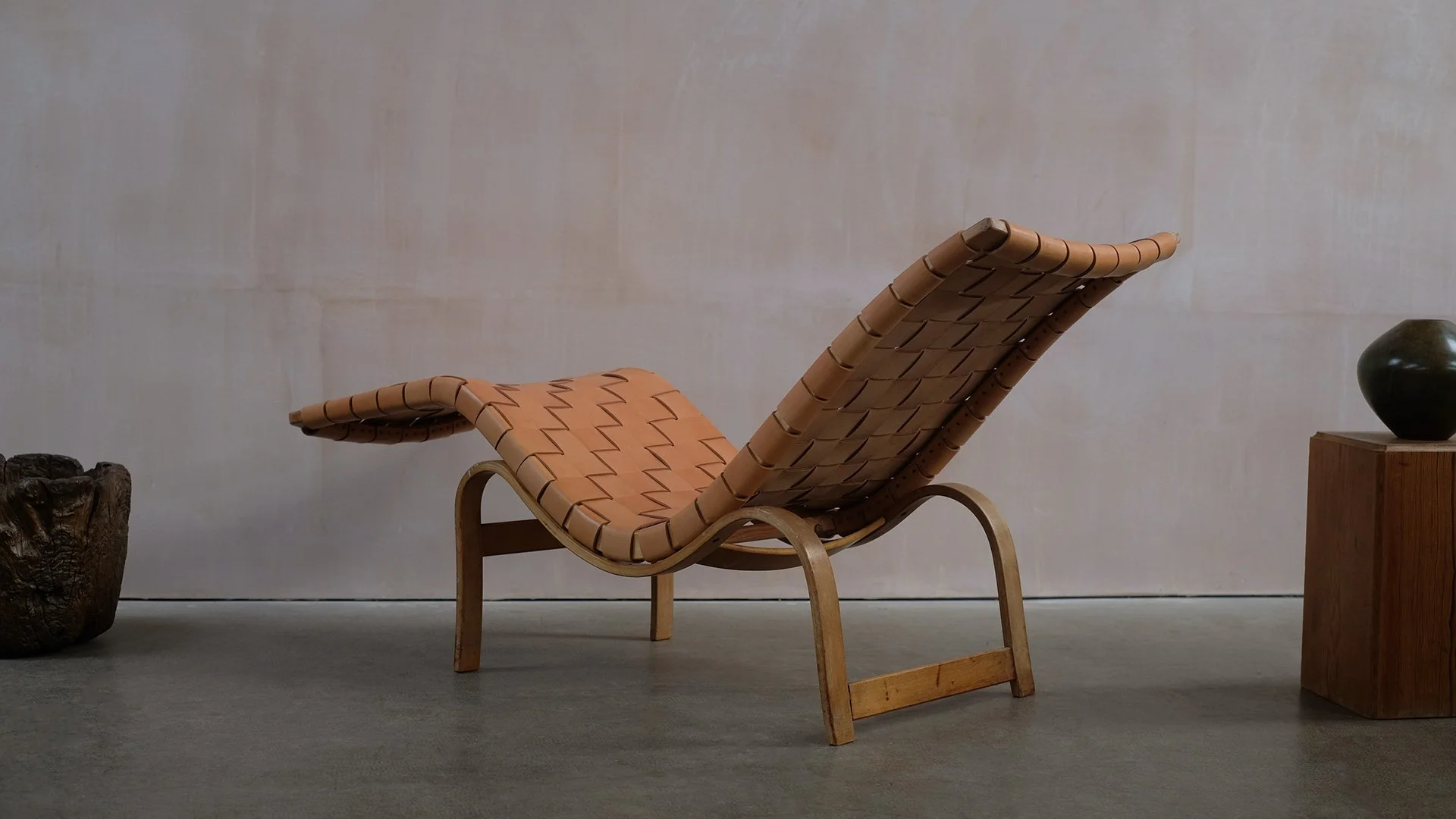 BM-Leather-Chaise-11.jpg