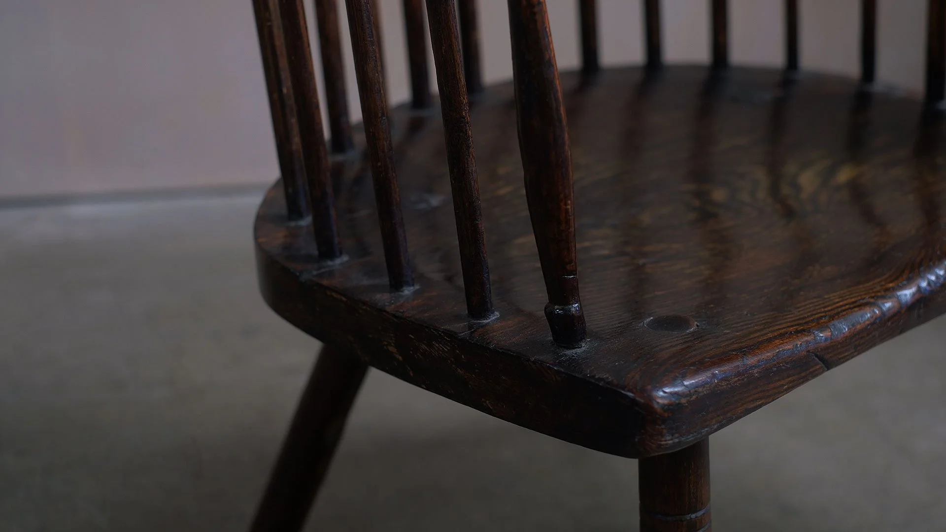 Ash-Windsor-Survivor-Chair-16.jpg