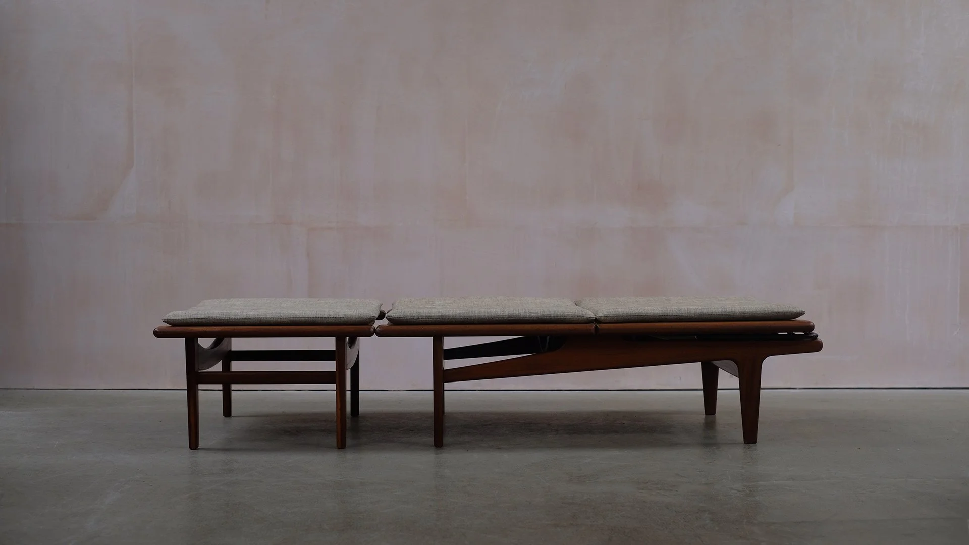 Hans-Wegner-GE1-Daybed-5.jpg