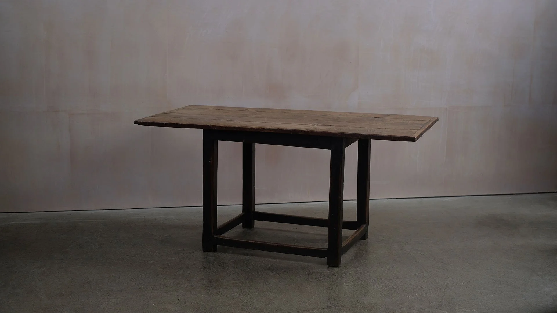Farmhouse-Elm-table-4.jpg