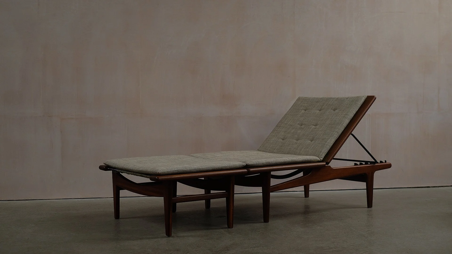 Hans-Wegner-GE1-Daybed-1.jpg
