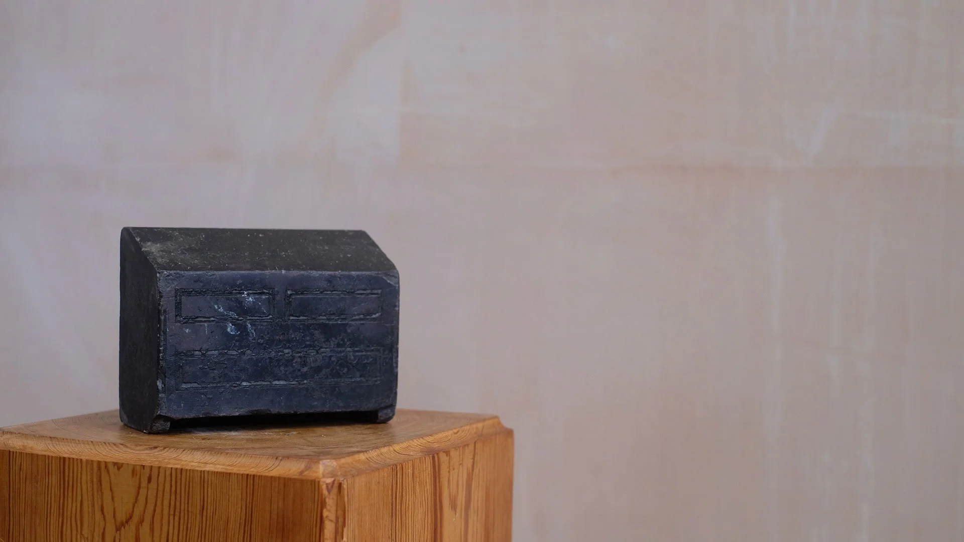 Welsh-Slate-Doorstop-4.jpg