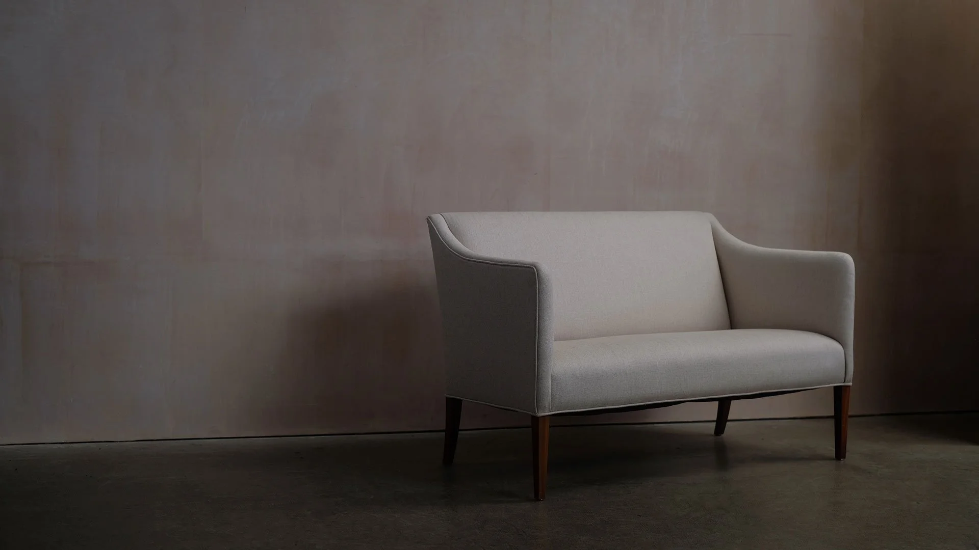 Ole-Wanscher-Sofa-2.jpg