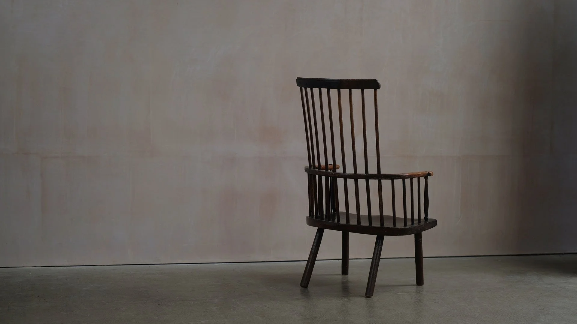 Ash-Windsor-Survivor-Chair-6.jpg