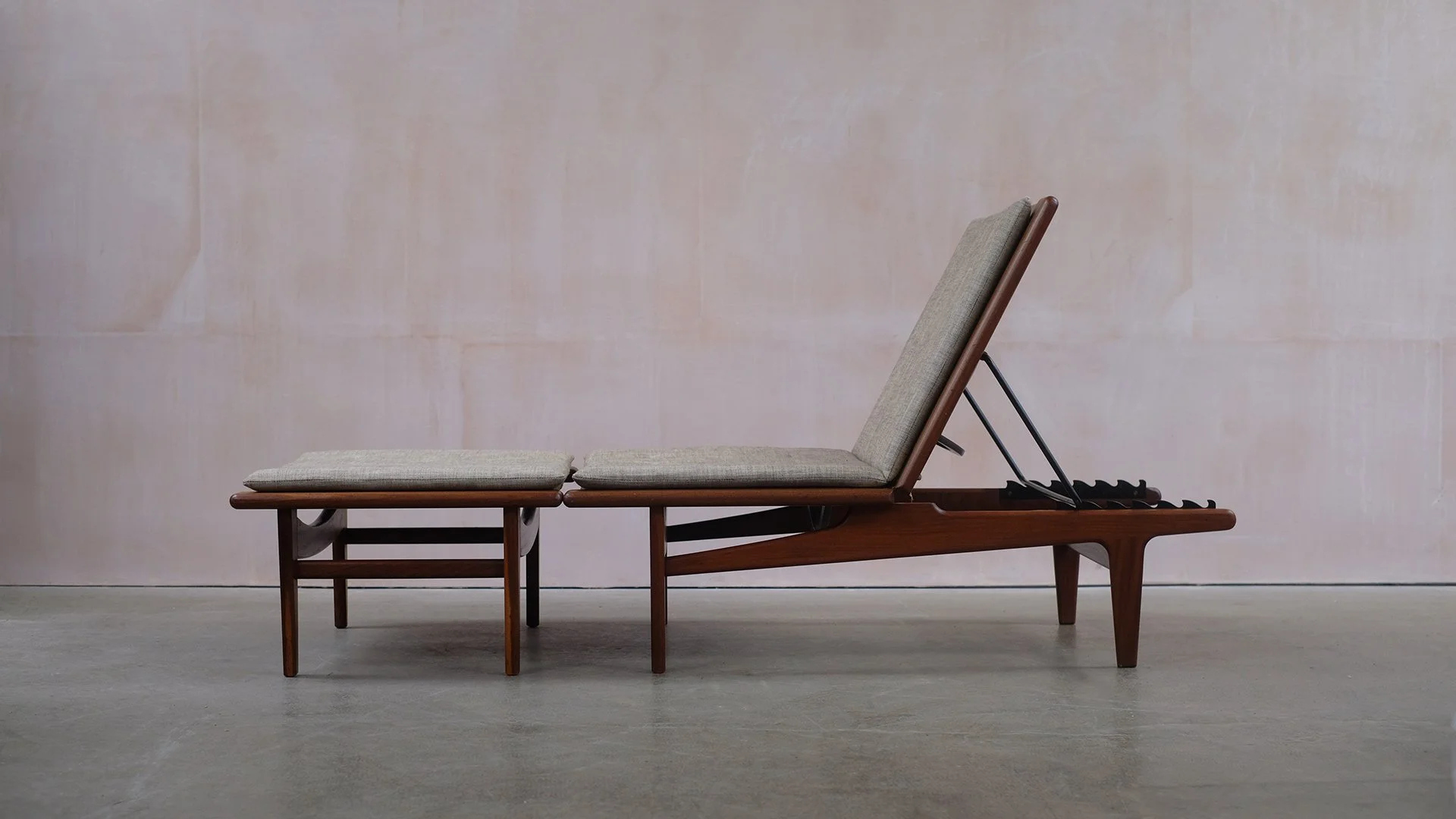 Hans-Wegner-GE1-Daybed-8.jpg