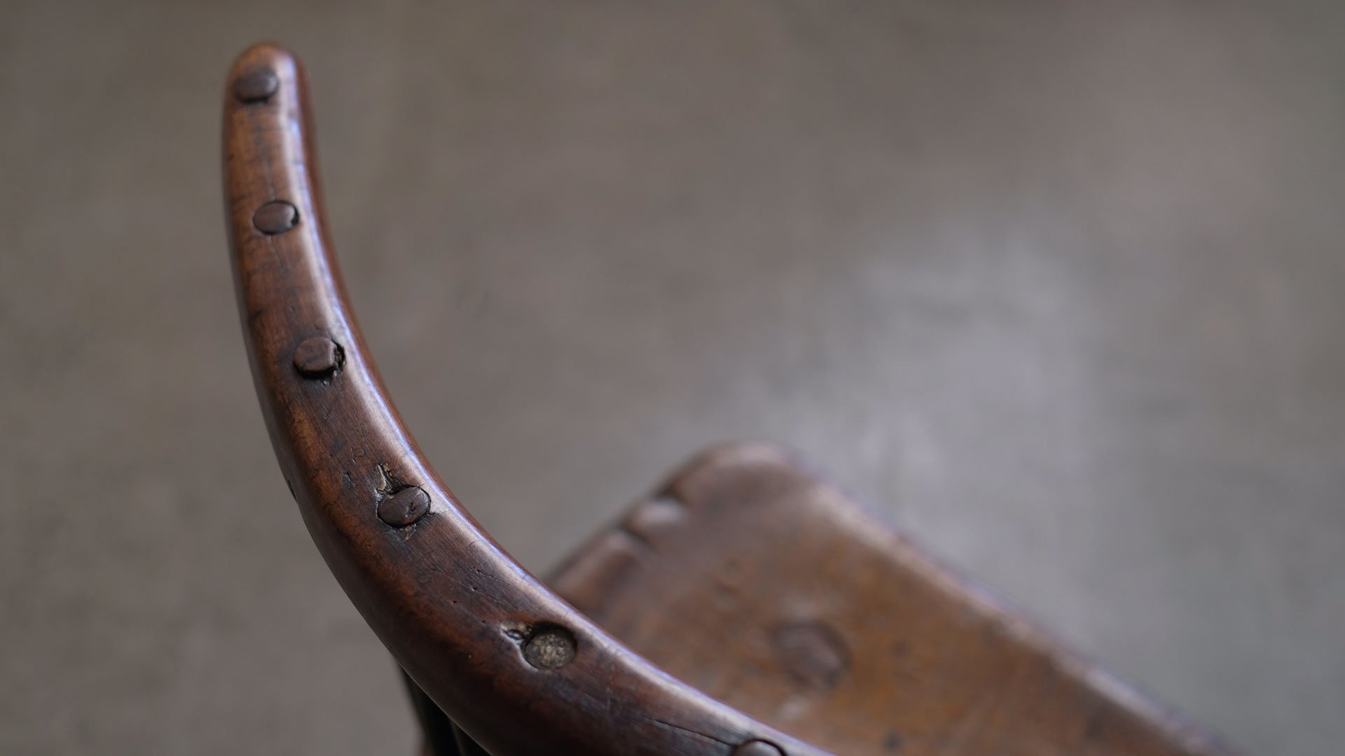 Primitive-Low-Chair-3-Legs-10.jpg