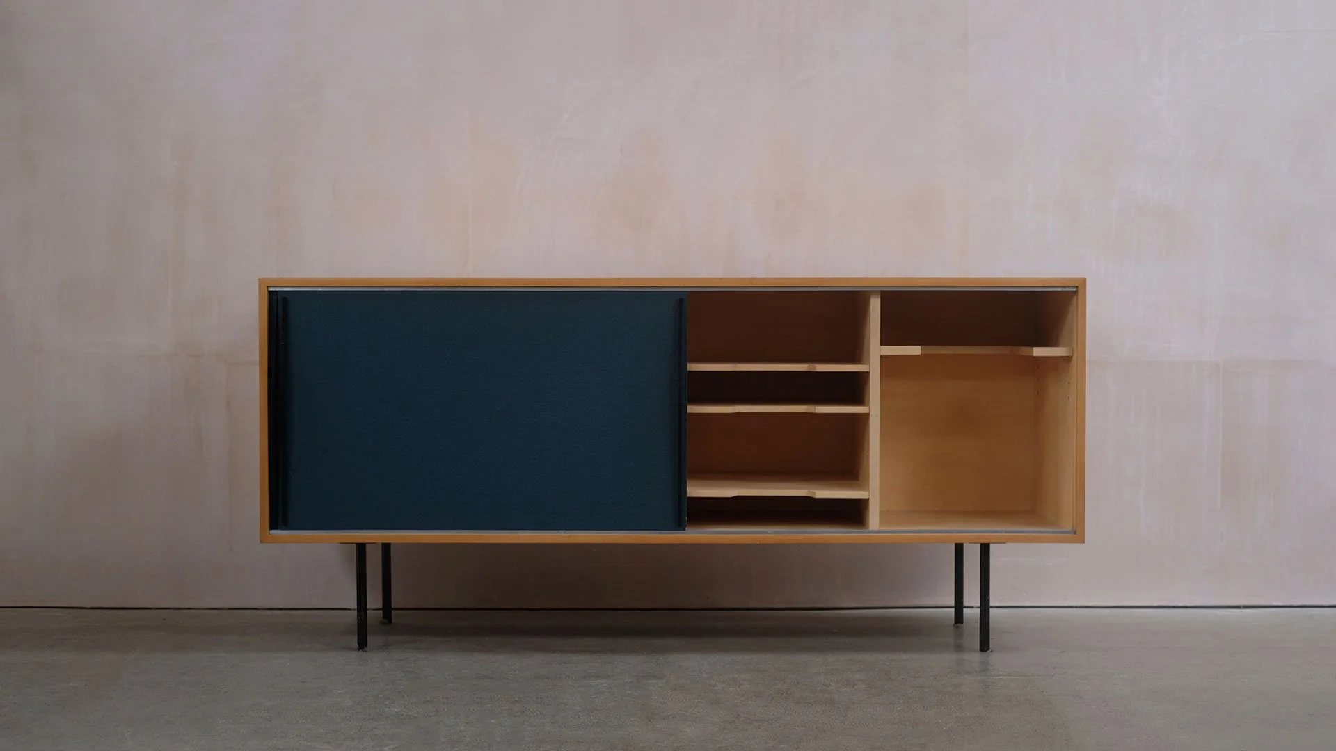 Kurt-Thut-Cabinet-3.jpg