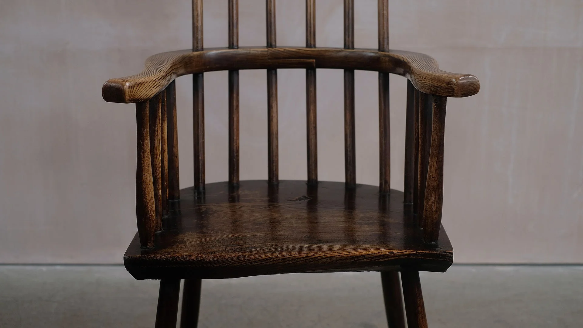 Horseshoe-Stick-Chair-9.jpg