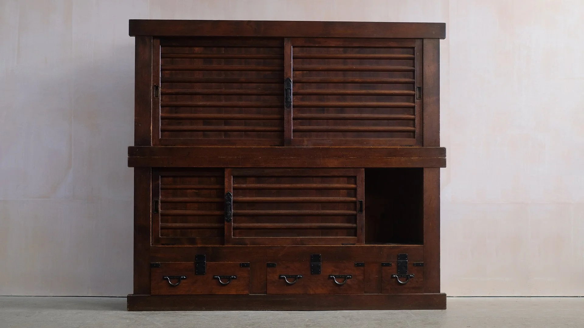 19th-Century-Large-Tansu-4.jpg