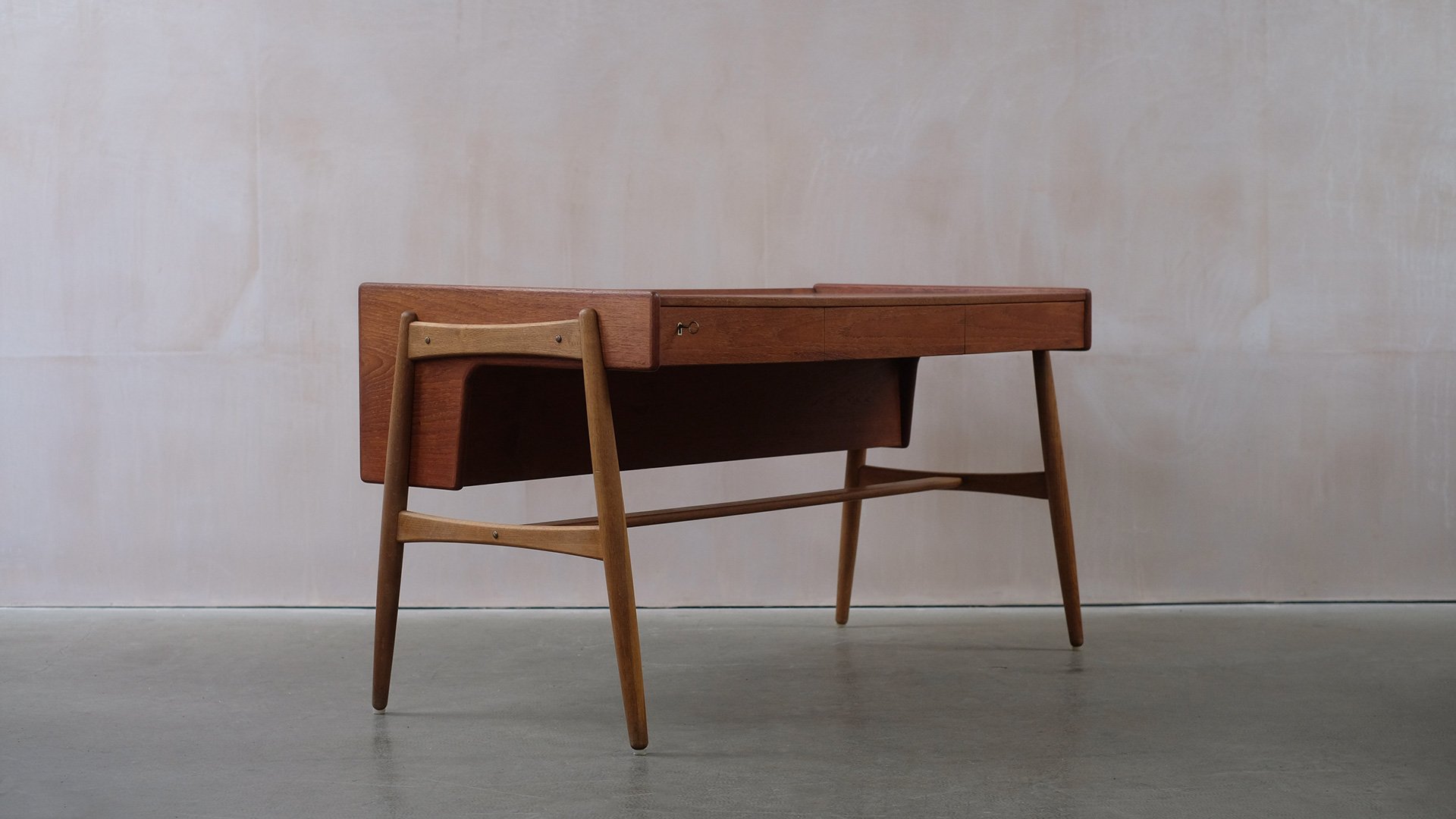 Teak-and-Oak-Desk-3.jpg