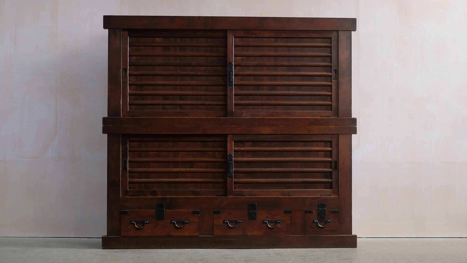 19th-Century-Large-Tansu-1.jpg