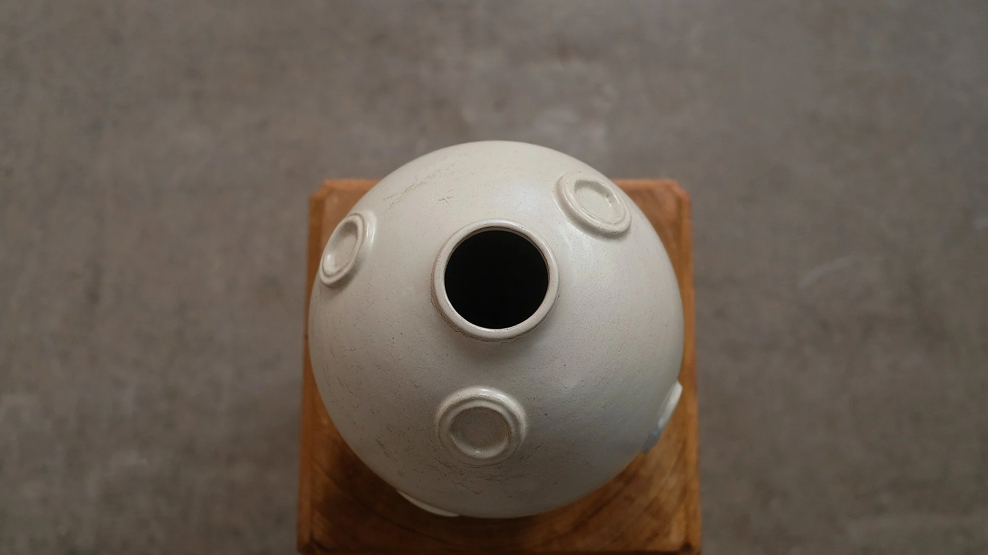 Jerk-Werkmaster-Large-Vase-6.jpg
