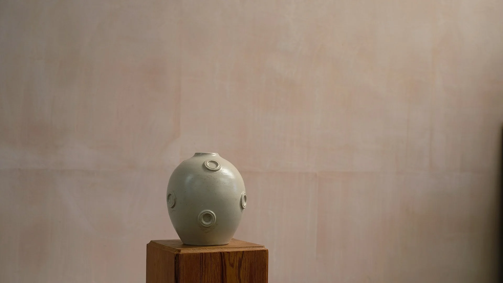 Jerk-Werkmaster-Large-Vase-1.jpg