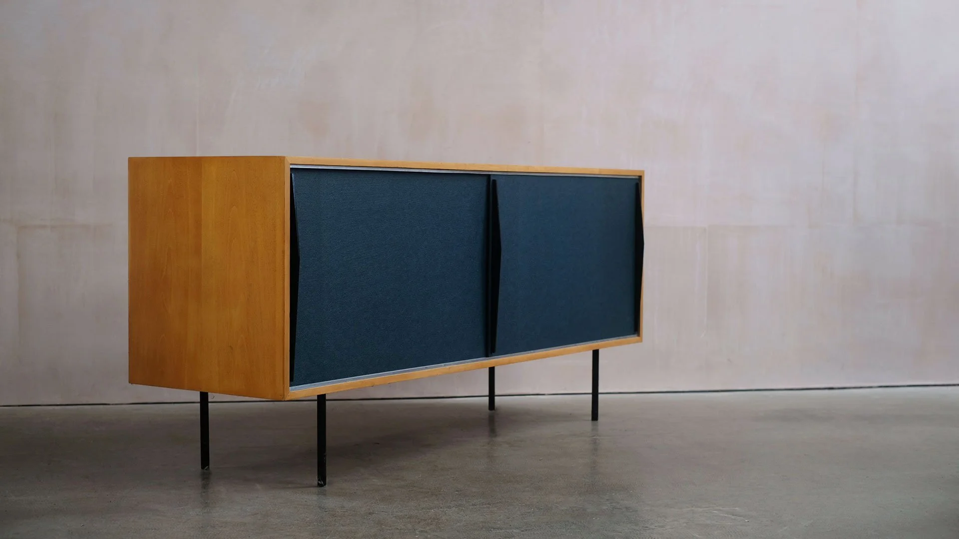 Kurt-Thut-Cabinet-9.jpg