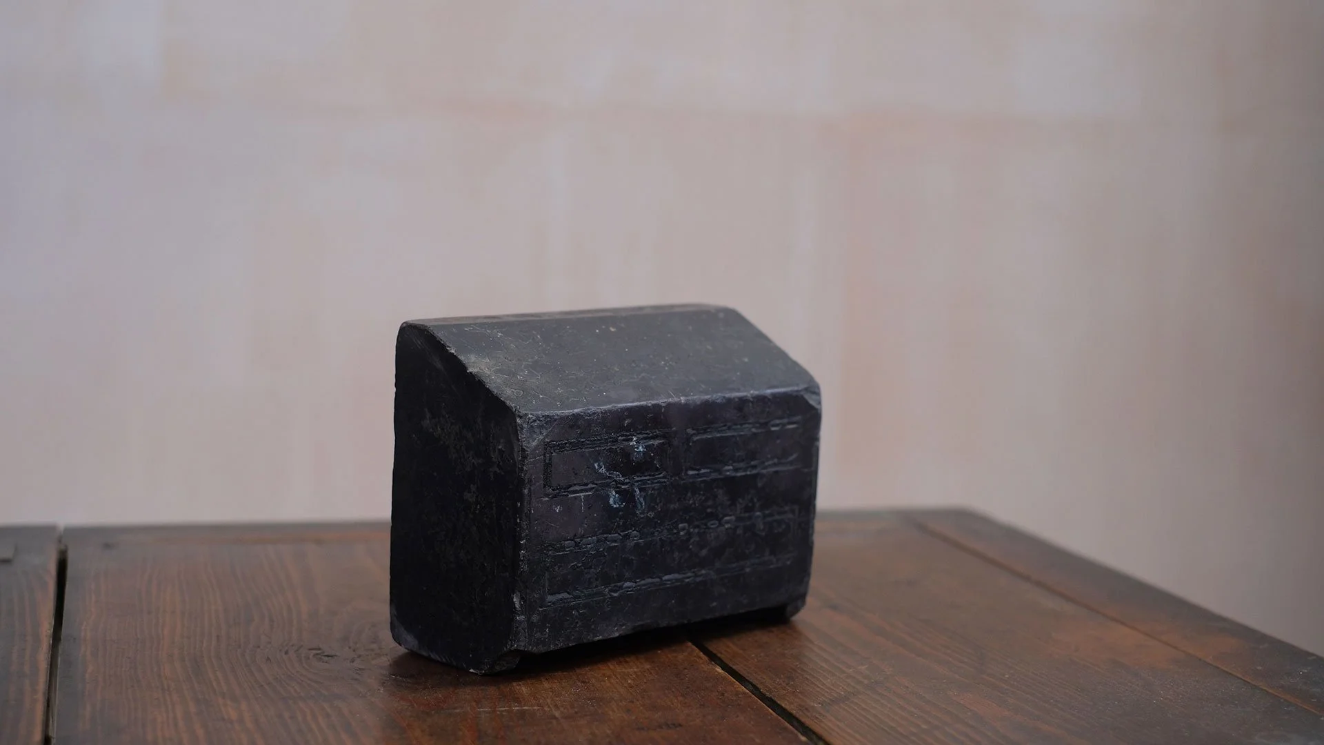 Welsh-Slate-Doorstop-1.jpg
