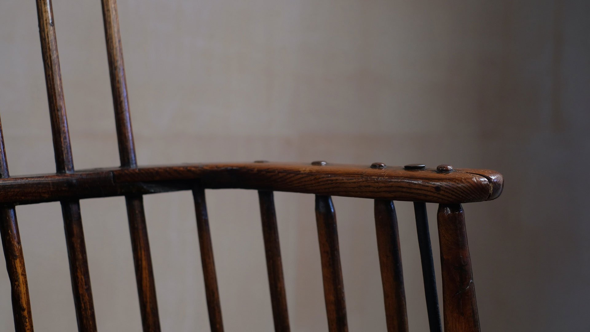 Ash-Windsor-Survivor-Chair-15.jpg
