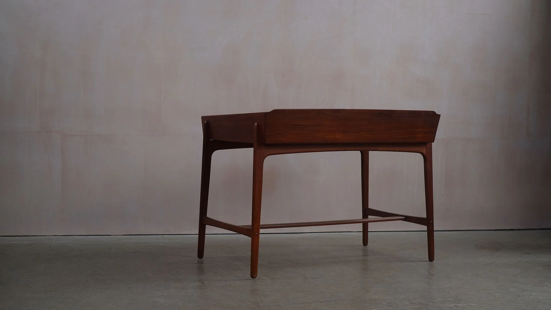 Svend-and-madsen-desk-9.jpg