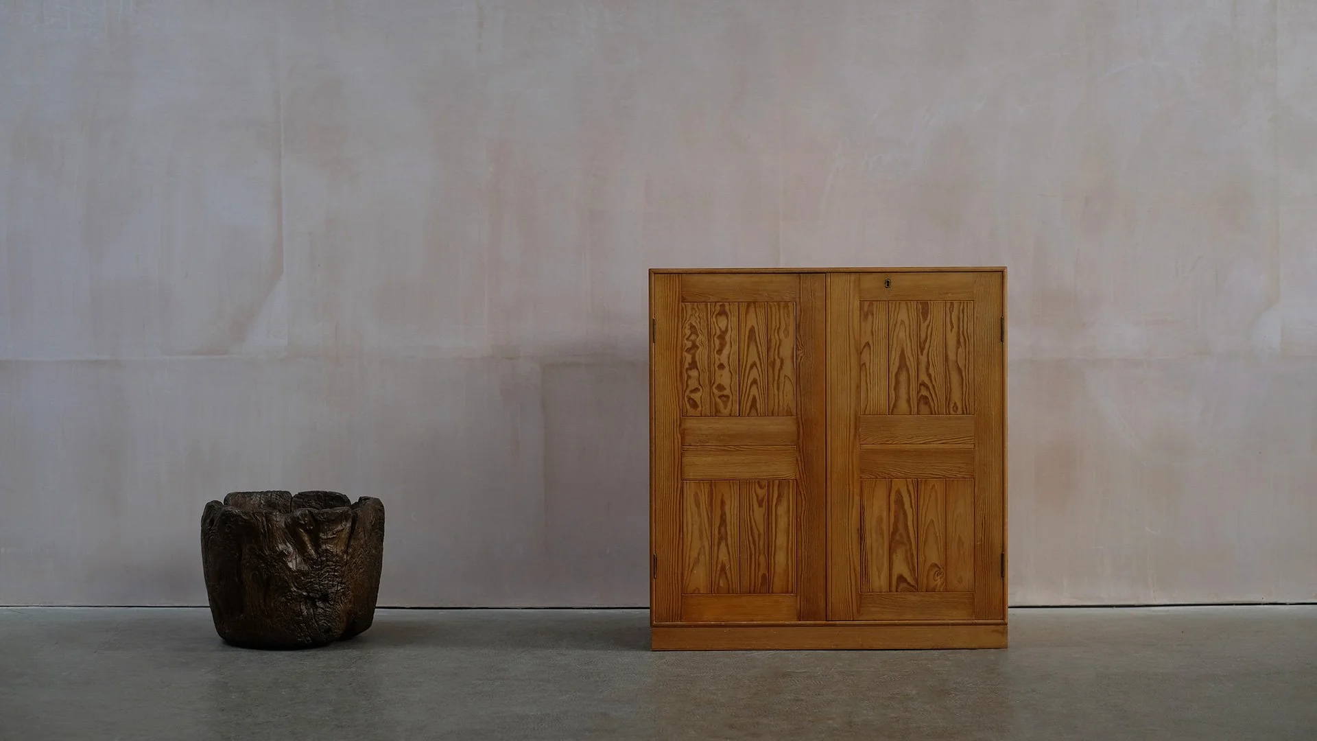 MK-Pine-Cupboard-1.jpg