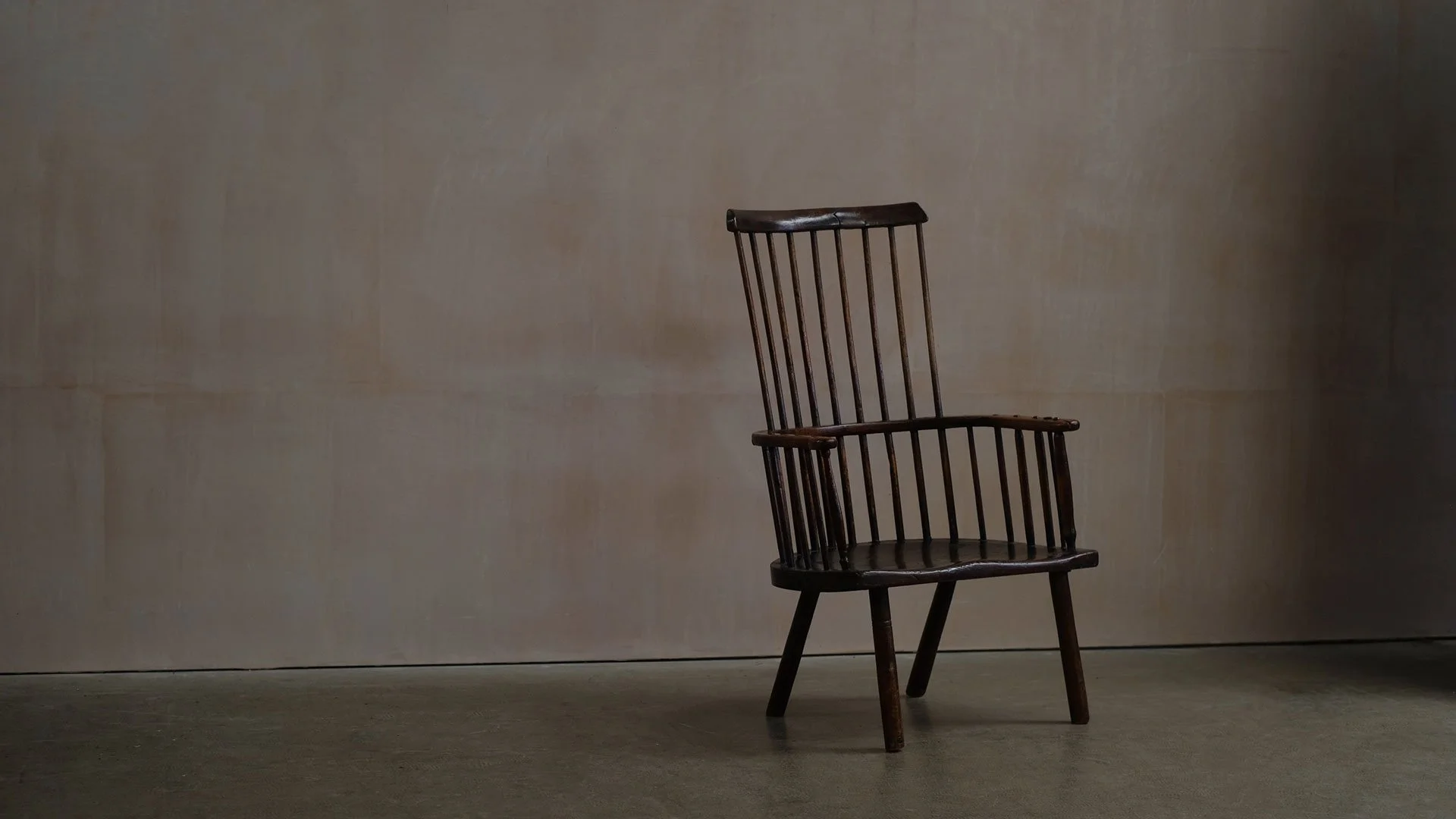 Ash-Windsor-Survivor-Chair-2.jpg