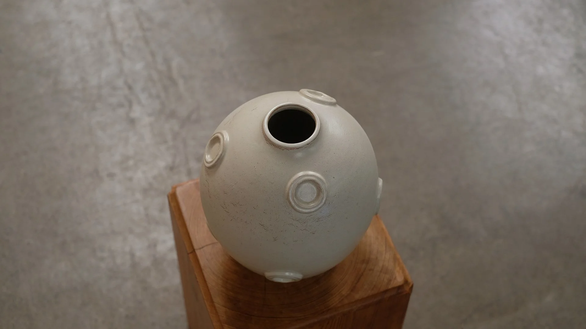 Jerk-Werkmaster-Large-Vase-5.jpg