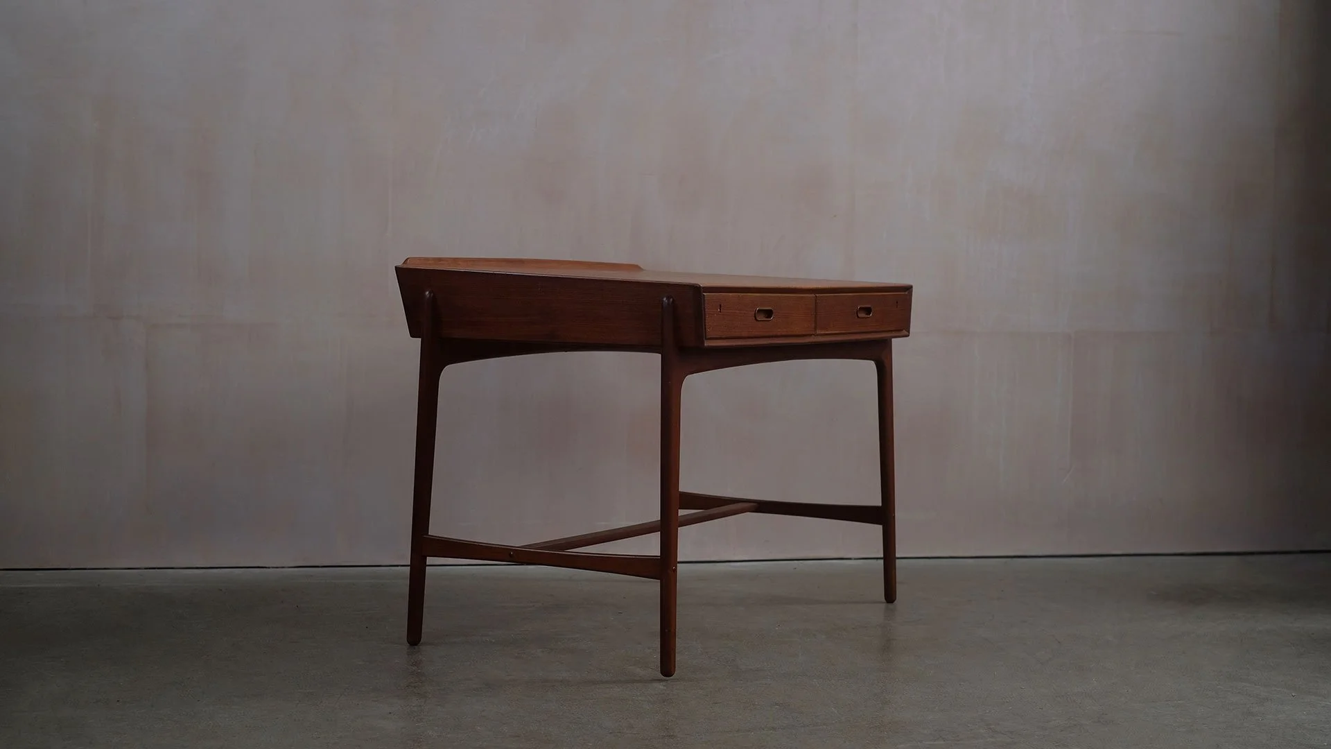Svend-and-madsen-desk-7.jpg