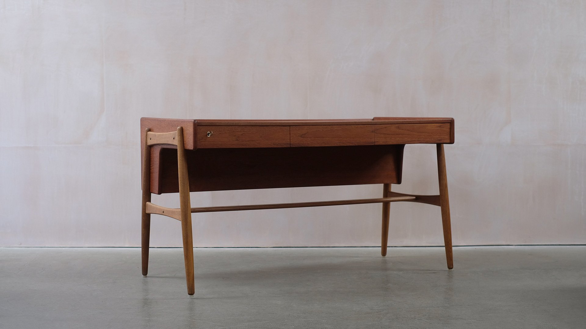Teak-and-Oak-Desk-1.jpg