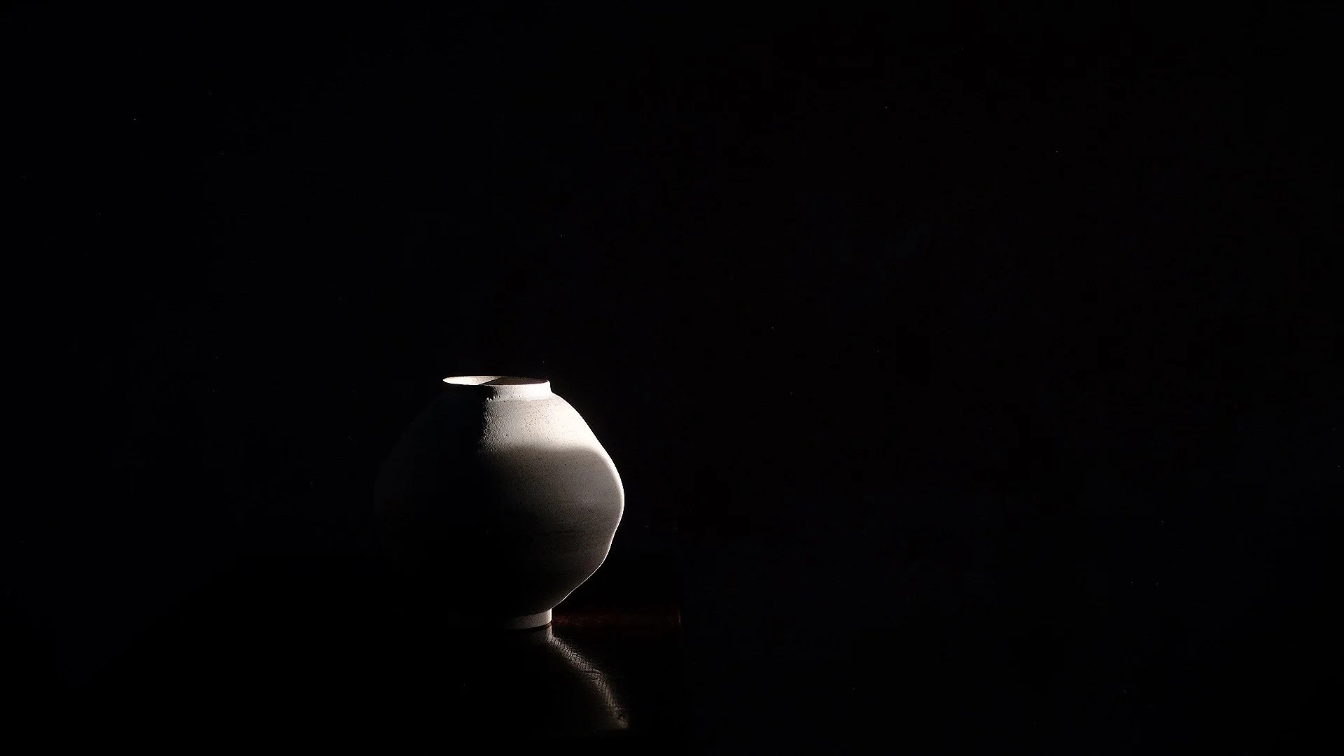 Moon Vase 1