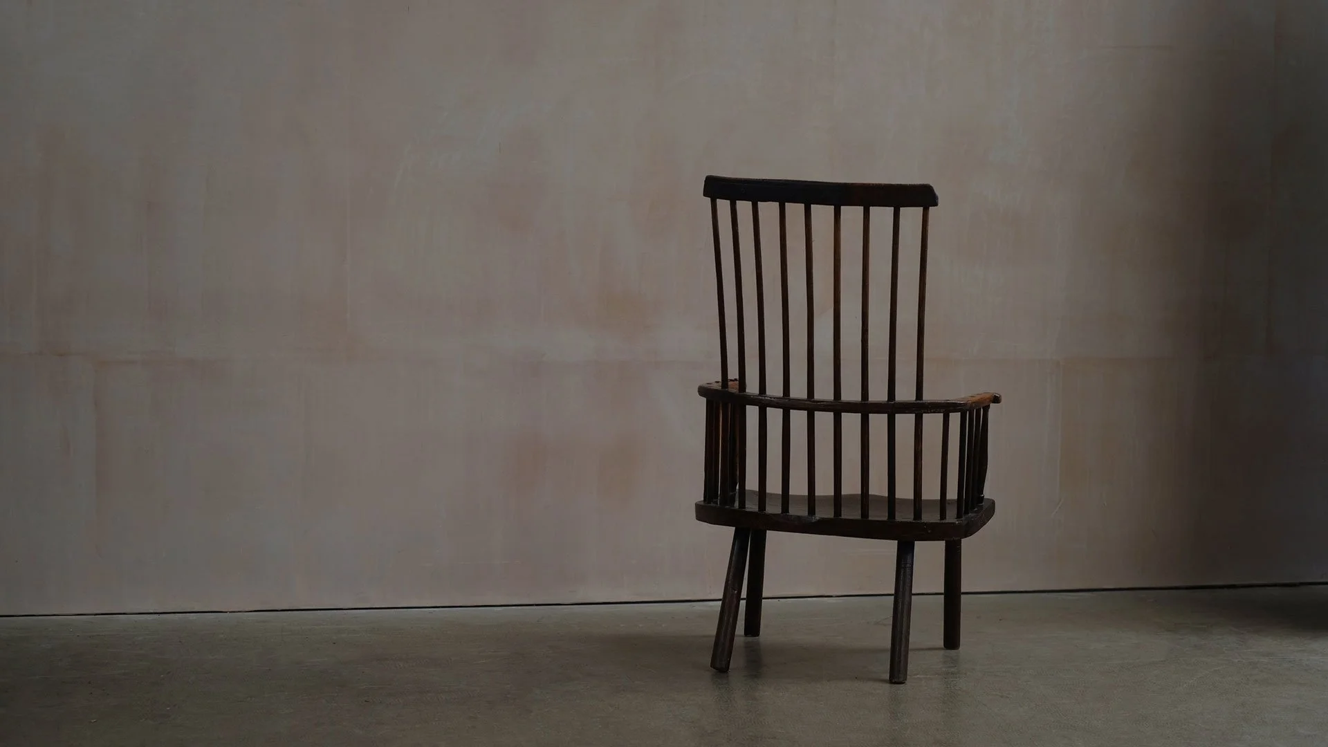 Ash-Windsor-Survivor-Chair-7.jpg